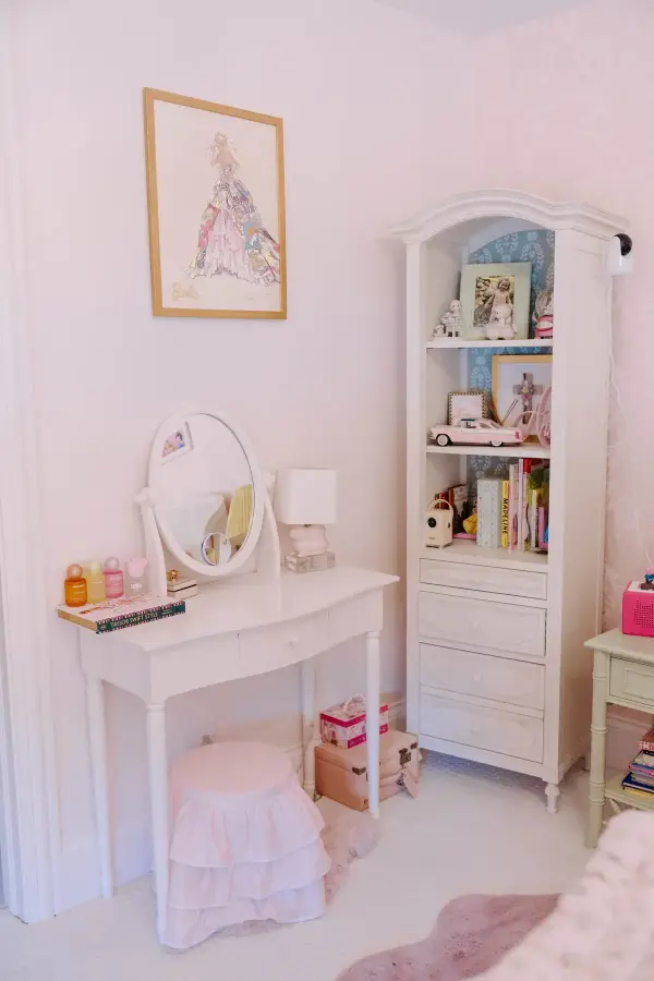 Pink Suite & Bath in Paige Appleyard's family home